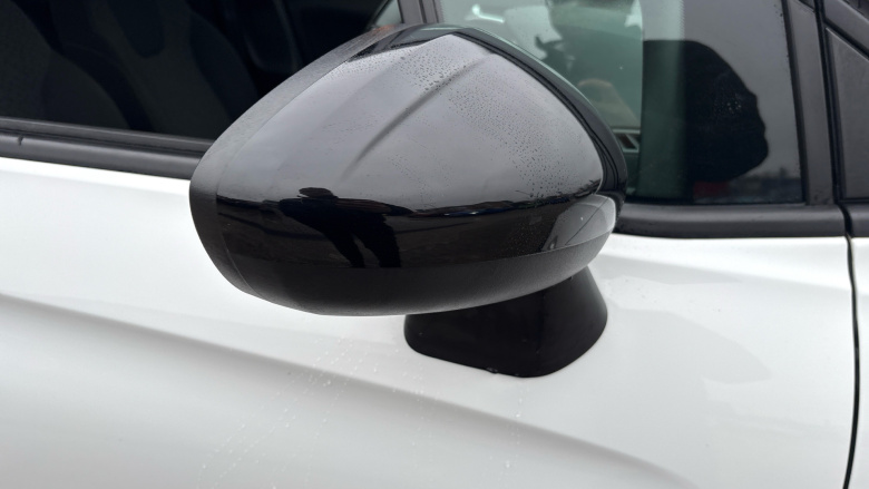 Vauxhall Crossland 1.2 Turbo Design 5dr Petrol Hatchback